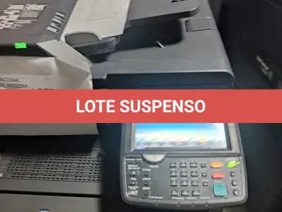 LOTE 013 - 01 MULTIFUNCIONAL MONO LASER_KYOCERA TASKALFA 5002I + GRAMPEADOR 50 FLS + GABINETE COM RODAS ; 03 MULTIFUNCIONAL MONO LASER_KYOCERA TASKALFA 3010I + GRAMPEADOR 50 FLS + GABINETE COM RODAS (NO ESTADO)