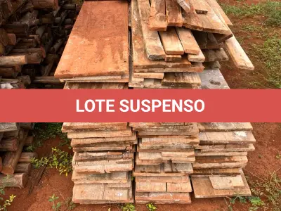 LOTE 535 - 01 LOTE COM APROXIMADAMENTE 99 TÁBUAS PARA OBRA (NO ESTADO) (RETIRADA NA SMPW QUADRA 14 CONJUNTO 5 LOTE 3)