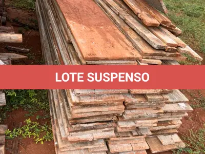 LOTE 535 - 01 LOTE COM APROXIMADAMENTE 99 TÁBUAS PARA OBRA (NO ESTADO) (RETIRADA NA SMPW QUADRA 14 CONJUNTO 5 LOTE 3)
