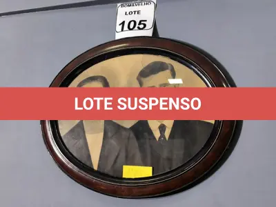 LOTE 105 - 01 CASAL RETRÔ. (NO ESTADO)