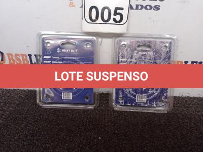 LOTE 005 - 02 DISCOS DIAMANTADOS CONTÍNUO MARCA HEAVY DUTY. (NOVO). (NO ESTADO) ATENÇÃO! FAZER A VISITAÇÃO ANTES DE ARREMATAR, NÃO SABEMOS SE FUNCIONA. LEILÃO NÃO TEM GARANTIA E NEM DEVOLUÇÃO, SUJEITO A POSSÍVEIS AVARIAS VISÍVEIS/OCULTAS E/OU AUSÊNCIA DE COMPONENTES.
