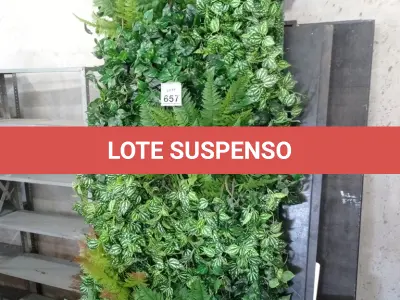 LOTE 657 - 17 PAINÉIS EM MADEIRA E 01 PAINEL DECORADO COM PLANTAS ARTIFICIAIS.  (NO ESTADO) ATENÇÃO! FAZER A VISITAÇÃO ANTES DE ARREMATAR, NÃO SABEMOS SE FUNCIONA, LEILÃO NÃO TEM GARANTIA E NEM DEVOLUÇÃO, SUJEITO A POSSÍVEIS AVARIAS VISÍVEIS/OCULTAS E/OU AUSÊNCIA DE COMPONENTES.