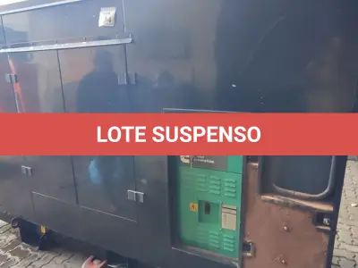 LOTE 534 - GRUPO GERADOR CUMMINS 140 KVA MODELO: 6BTA ANO: 2009 GERADOR STANFORD C/QUADRO AUTOMÁTICO, SUPER SILENCIADO (NO ESTADO) ATENÇÃO! FAZER A VISITAÇÃO ANTES DE ARREMATAR, NÃO SABEMOS SE FUNCIONA, LEILÃO NÃO TEM GARANTIA E NEM DEVOLUÇÃO, SUJEITO A POSSÍVEIS AVARIAS VISÍVEIS/OCULTAS E/OU AUSÊNCIA DE COMPONENTES