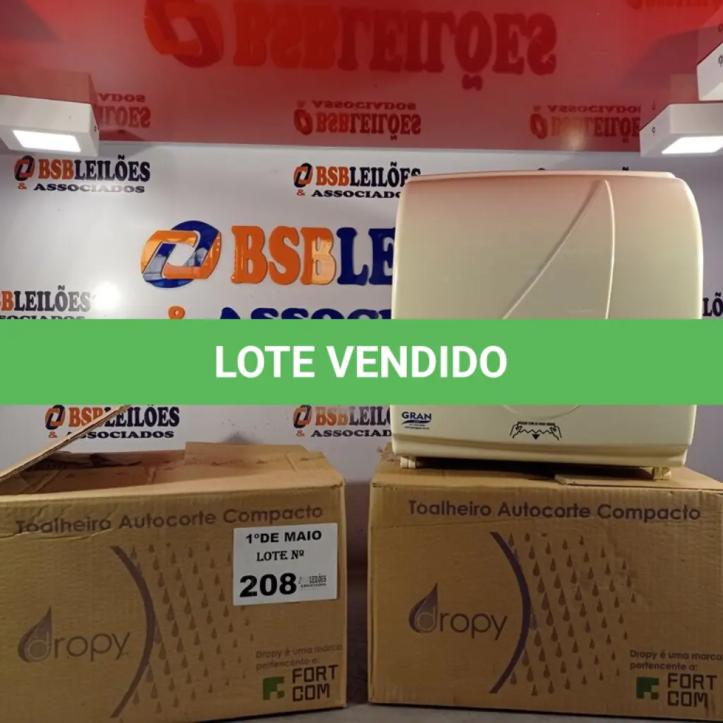 LOTE 208