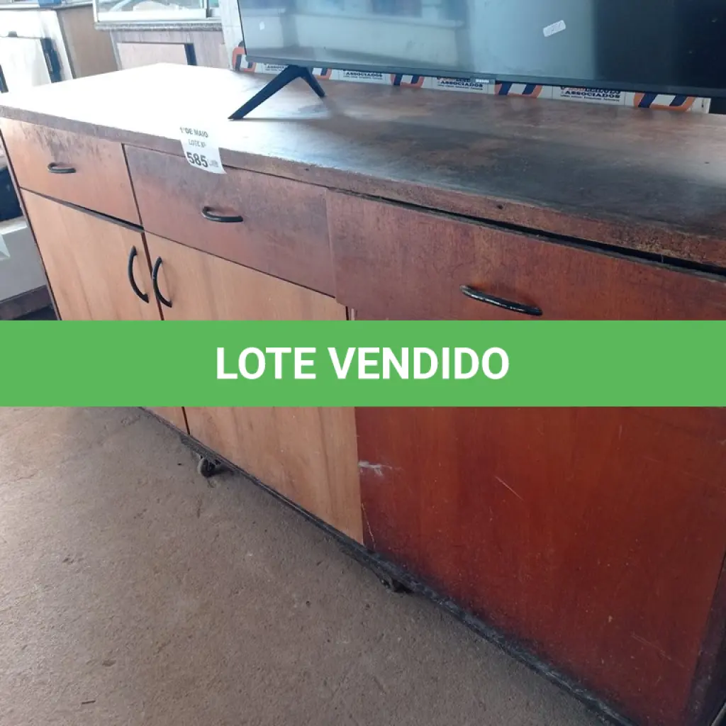 LOTE 585