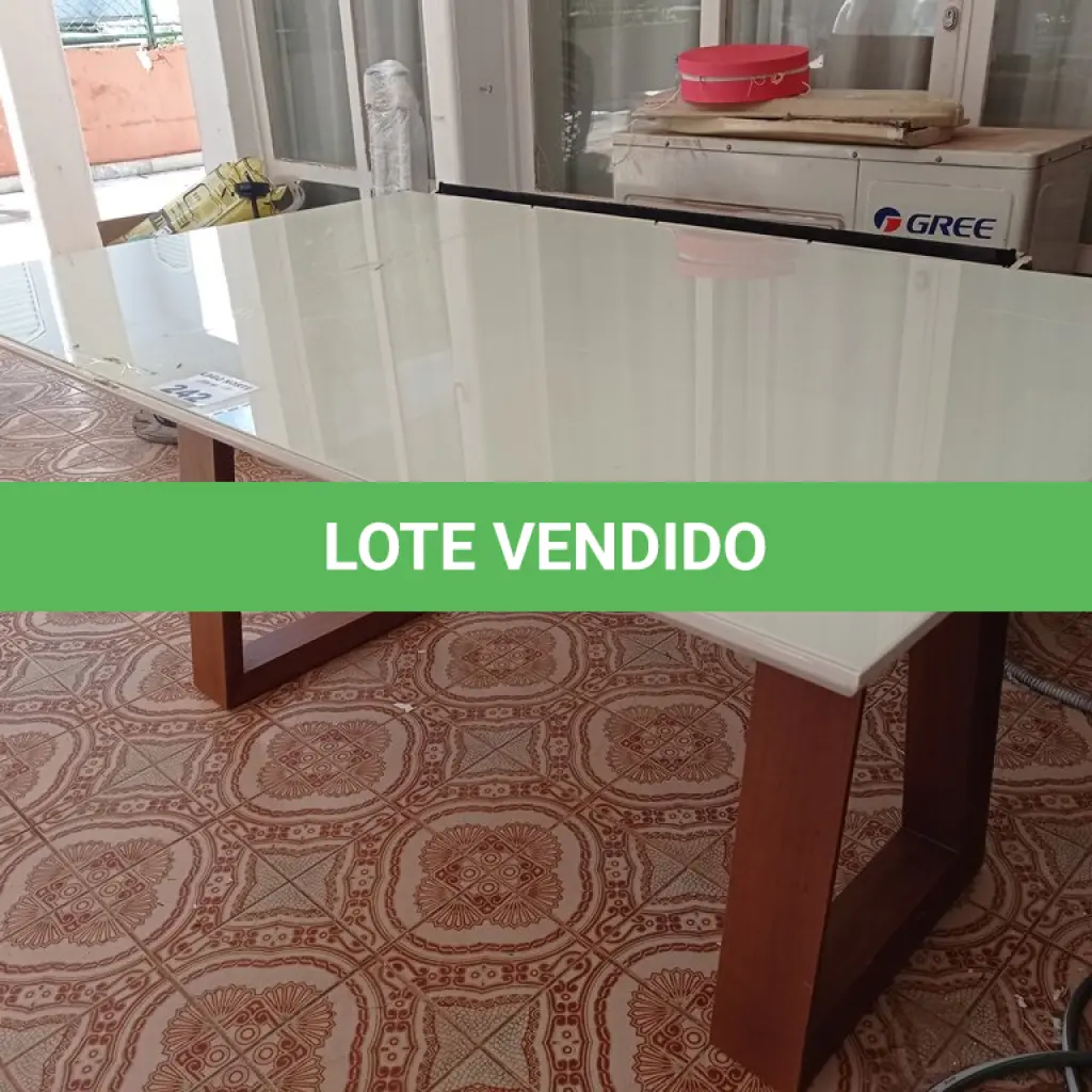 LOTE 242