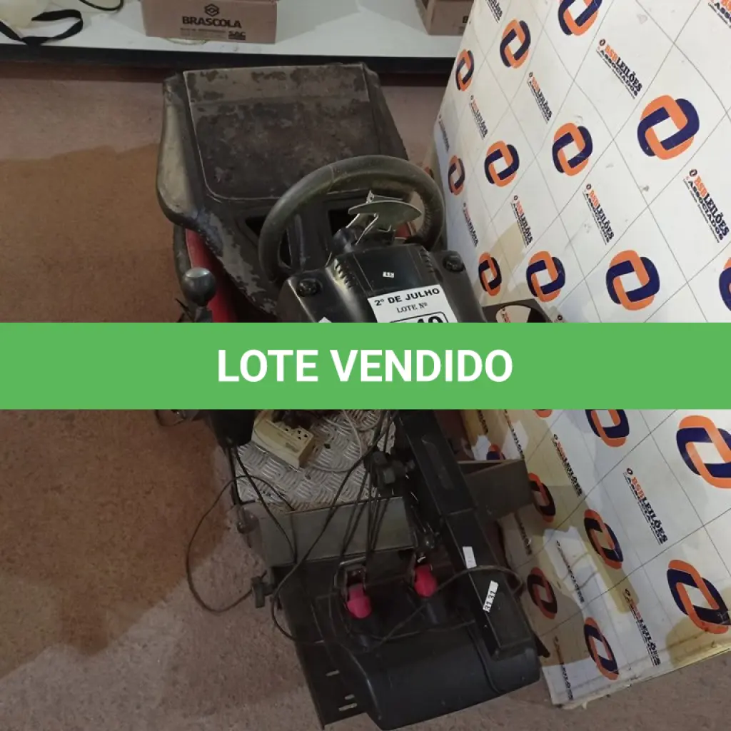LOTE 240