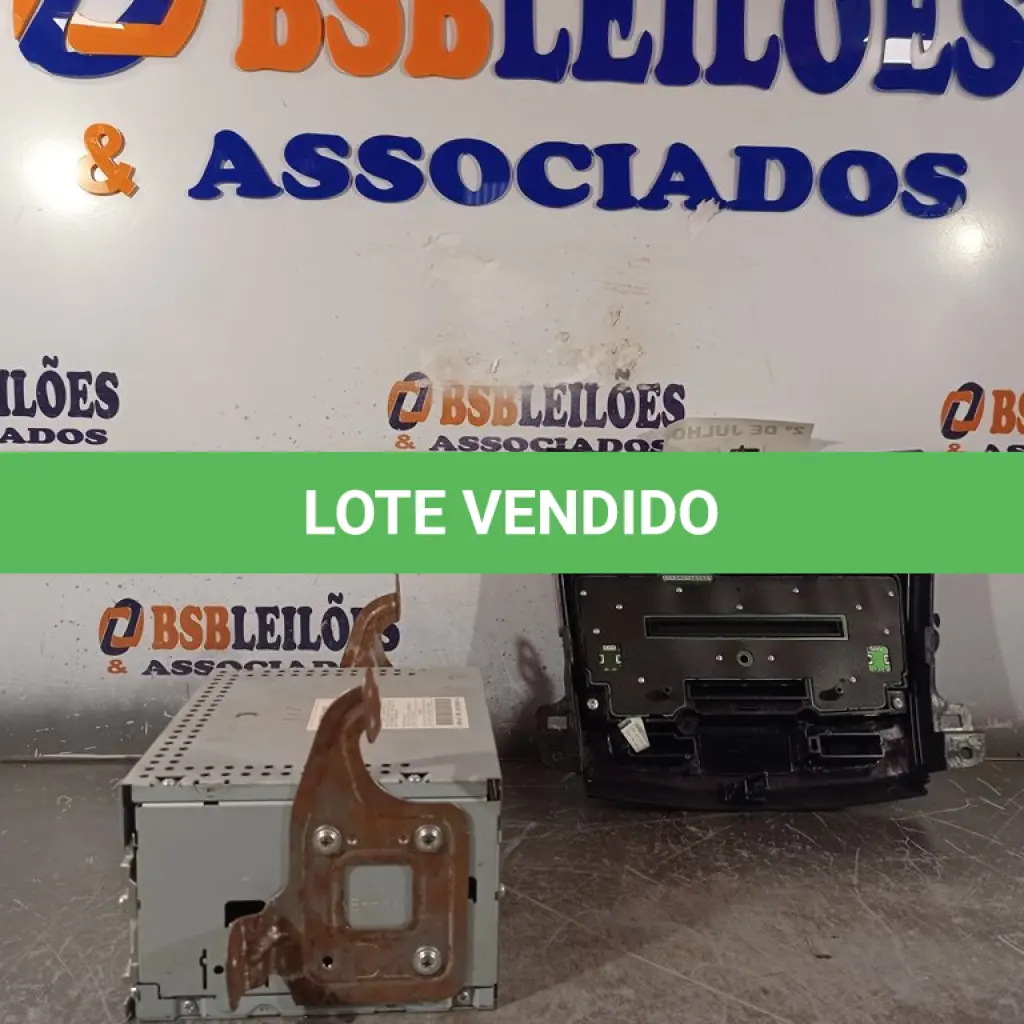 LOTE 379