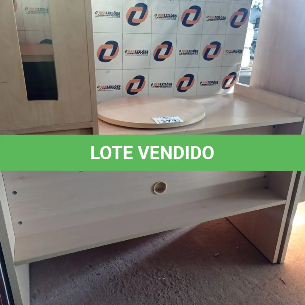 LOTE 371