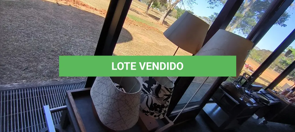 LOTE 225