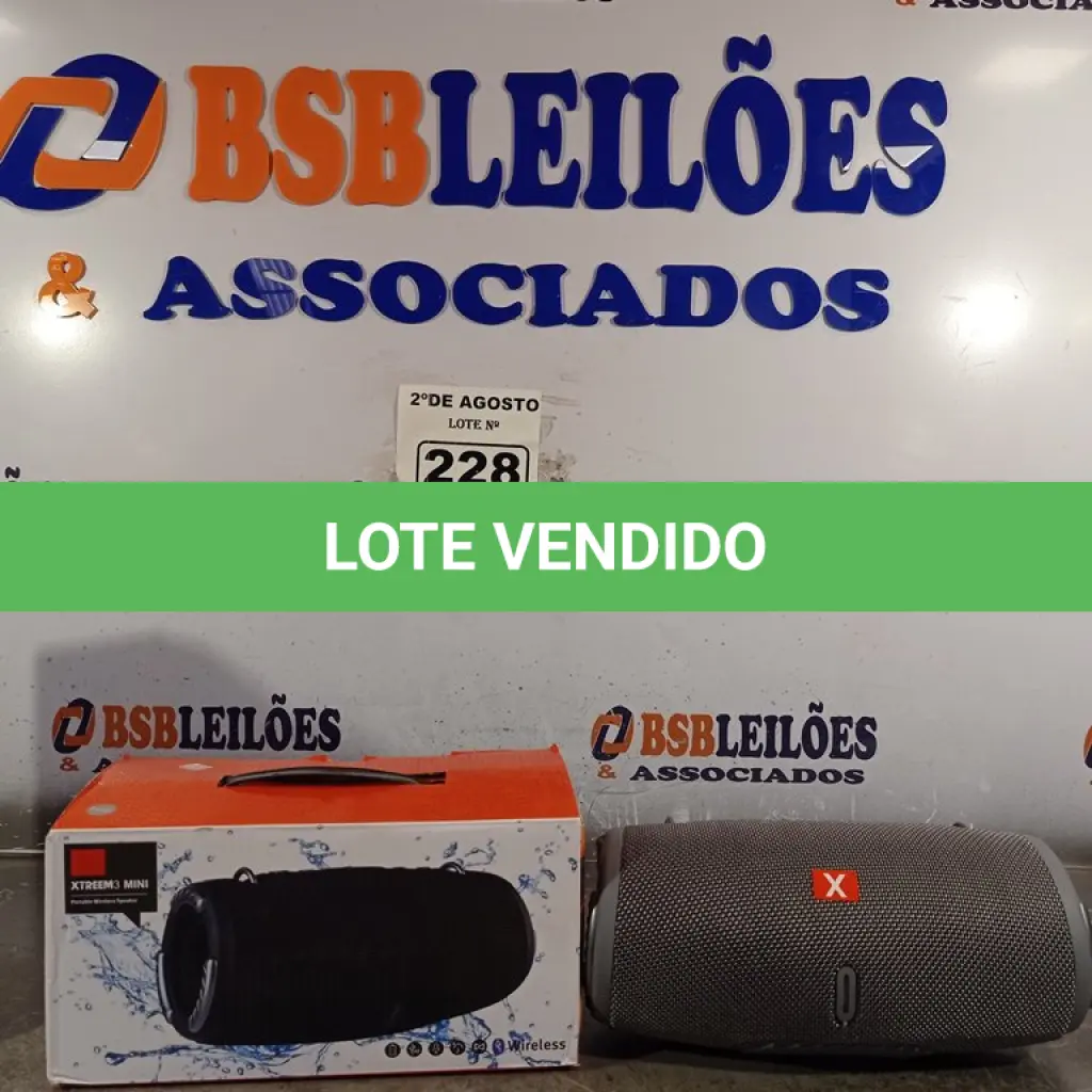 LOTE 228