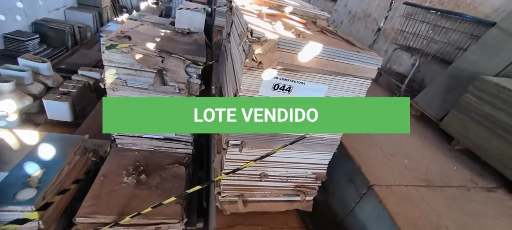 LOTE 044