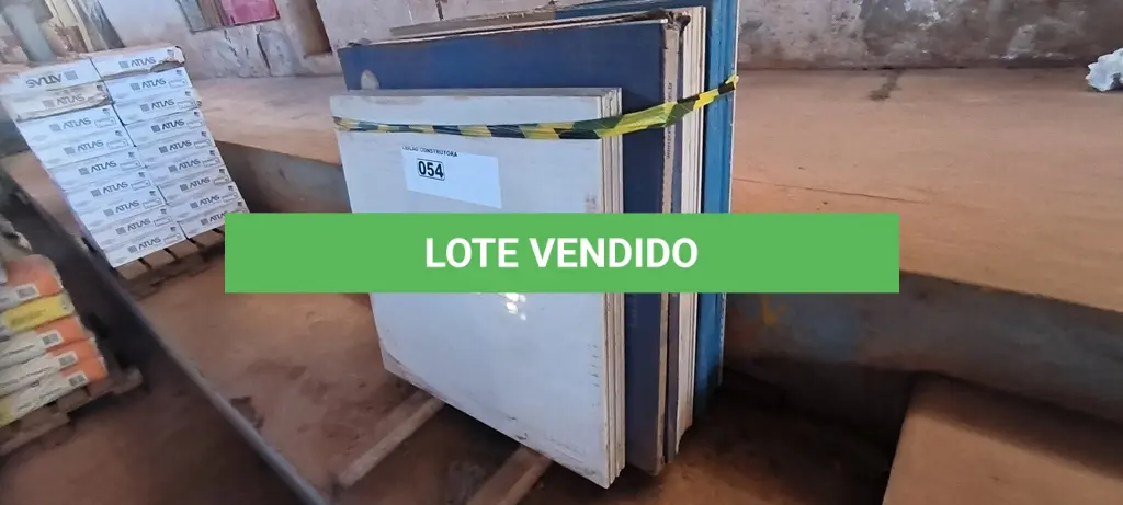 LOTE 054