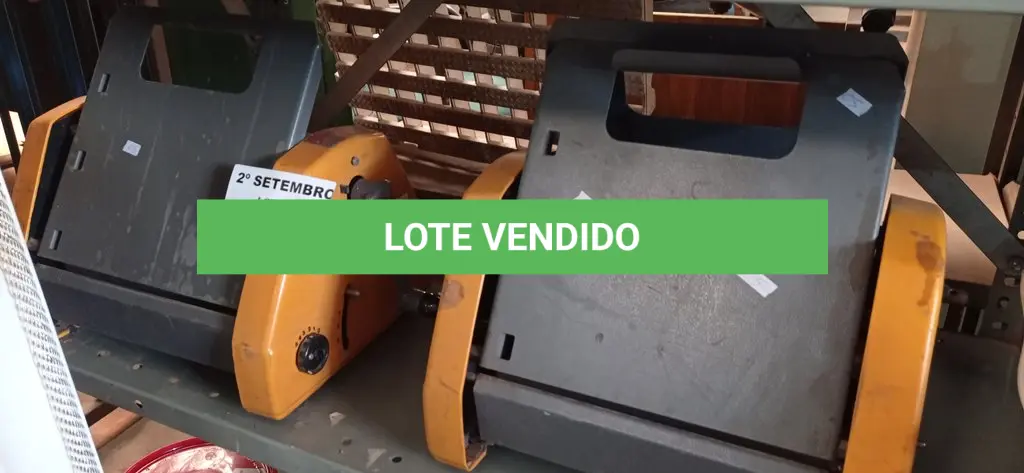 LOTE 238