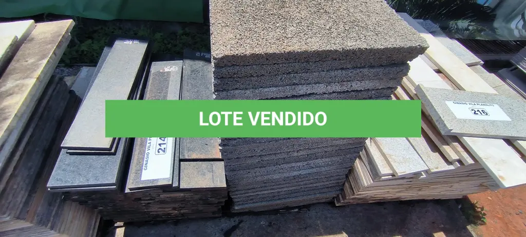 LOTE 215