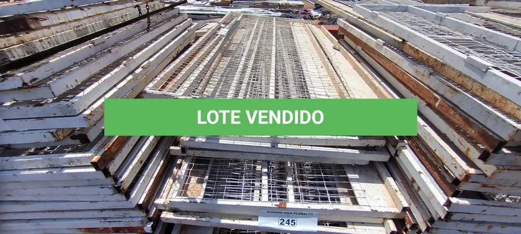 LOTE 245