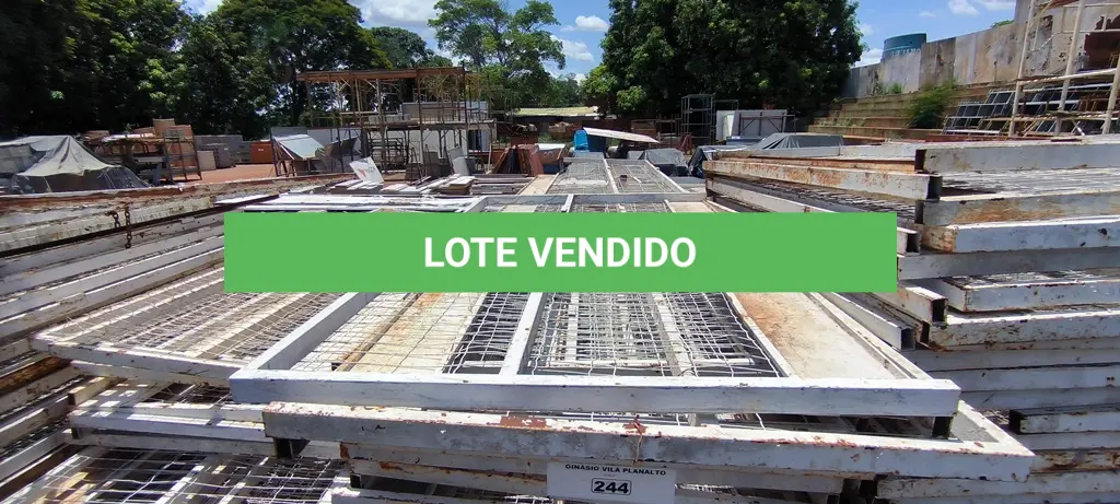 LOTE 244
