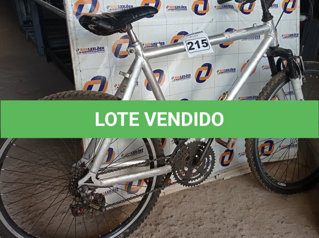 LOTE 215