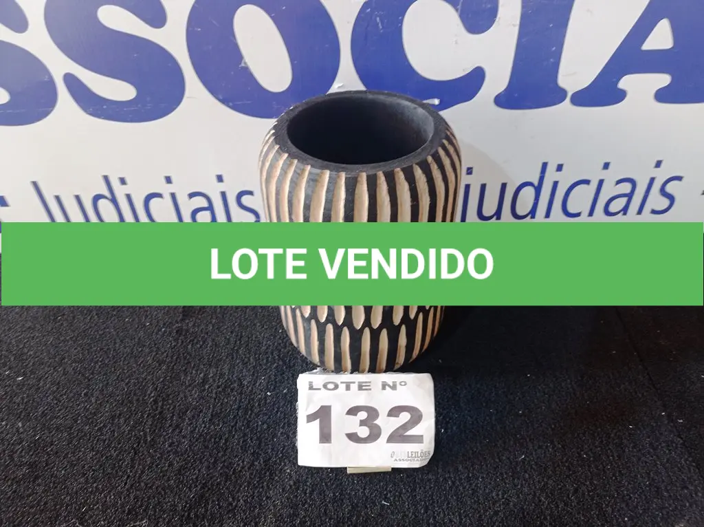 LOTE 132