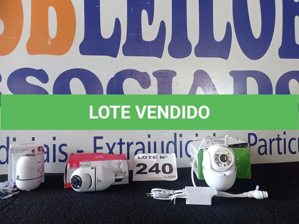 LOTE 240