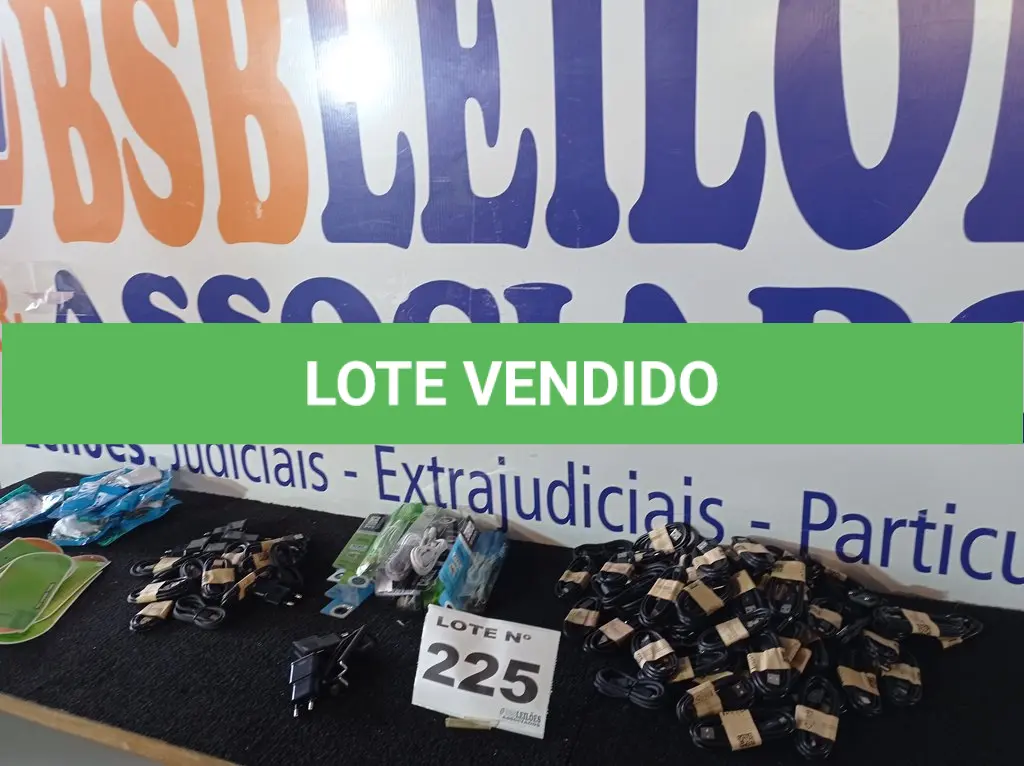 LOTE 225