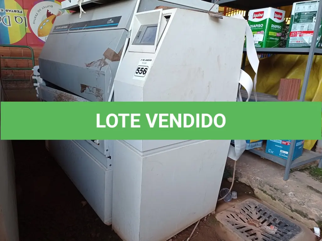 LOTE 556