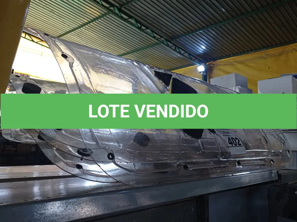 LOTE 402