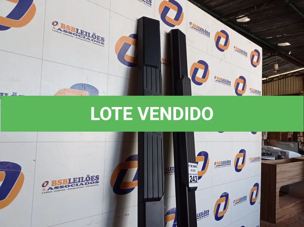 LOTE 243