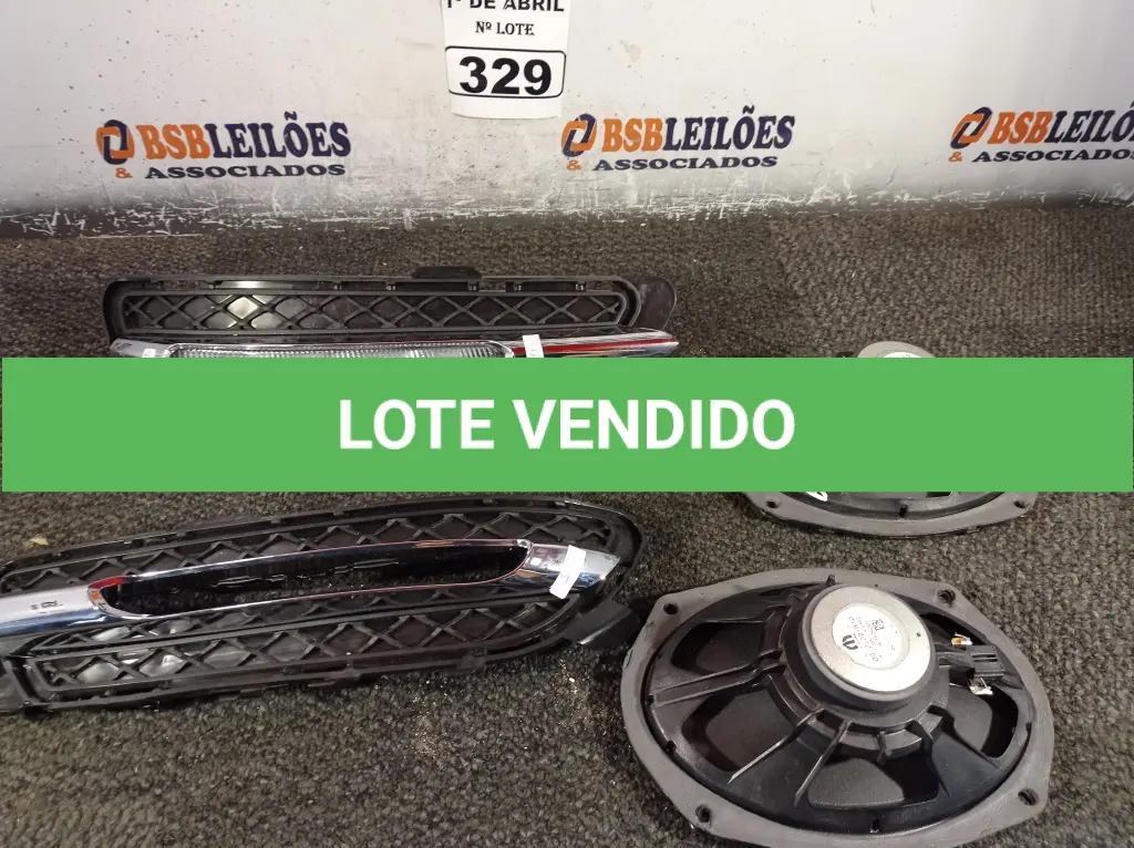 LOTE 329
