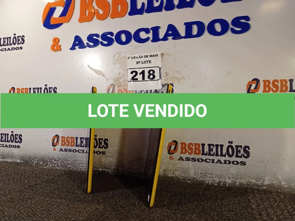 LOTE 218