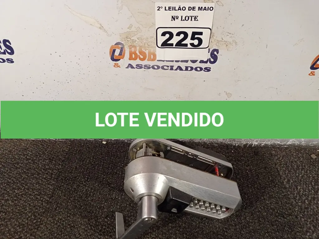 LOTE 225