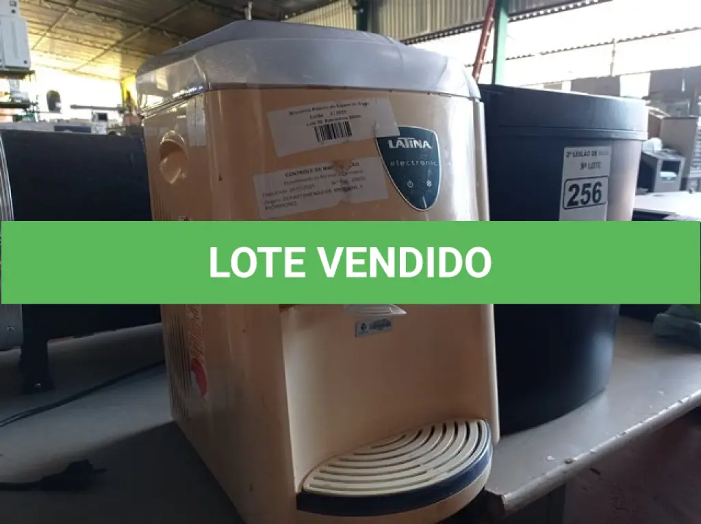 LOTE 256