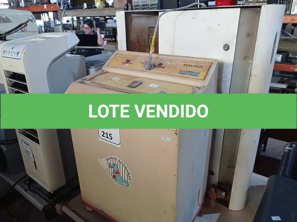 LOTE 215