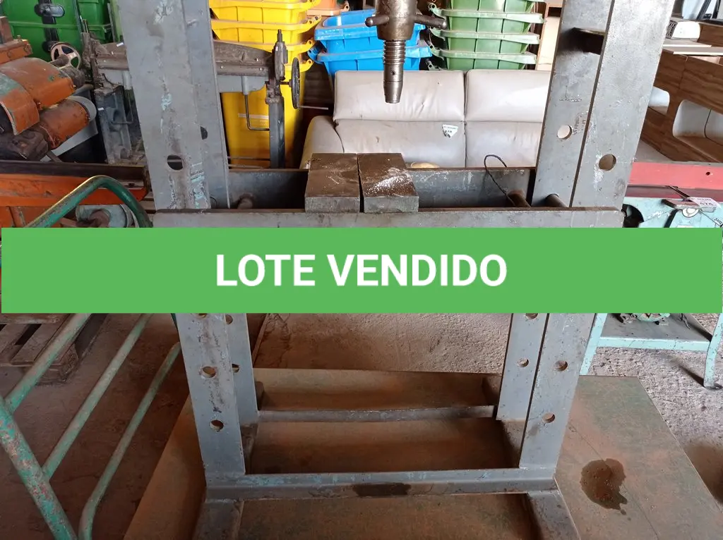 LOTE 476