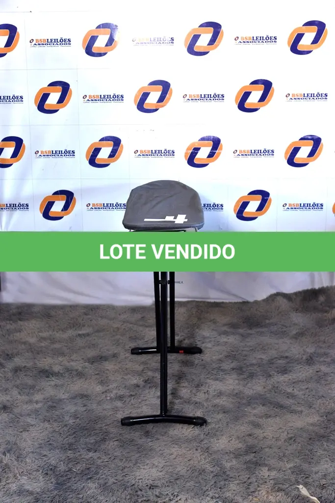 LOTE 144