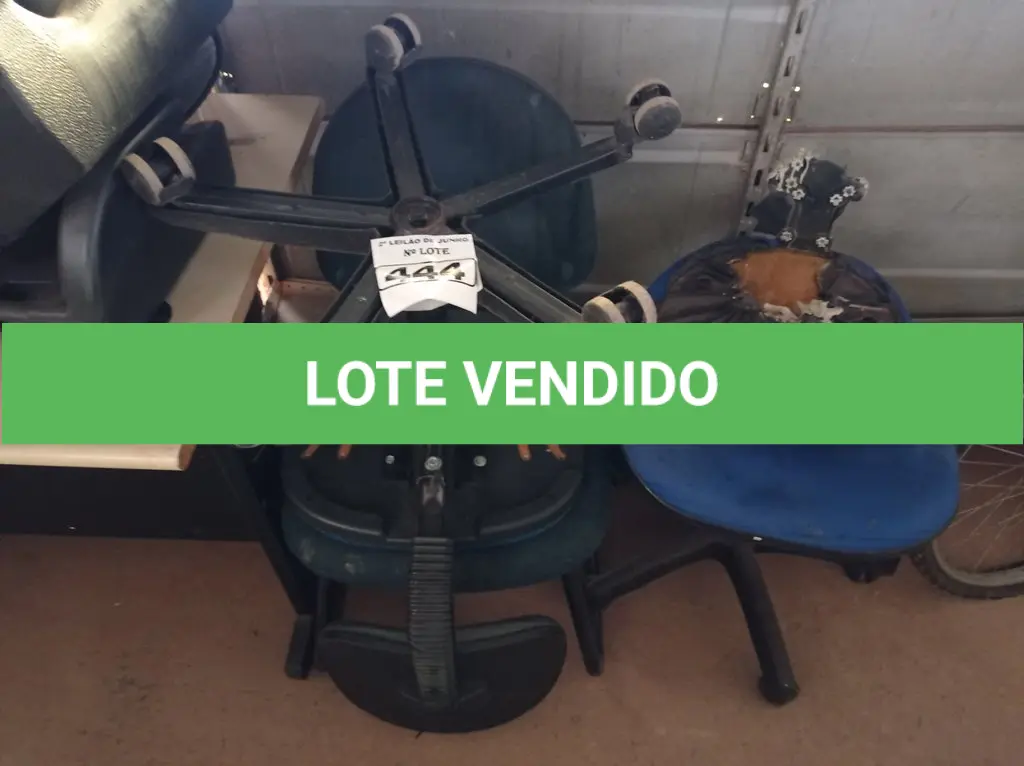 LOTE 444