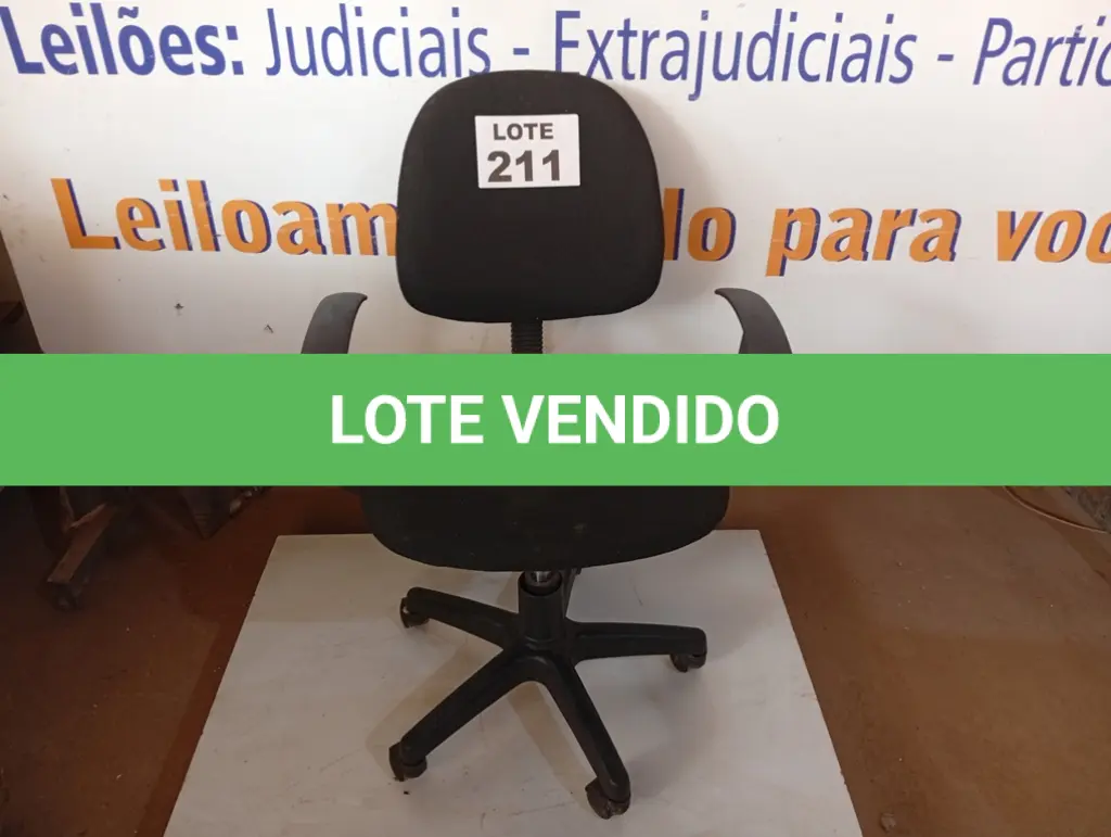 LOTE 211