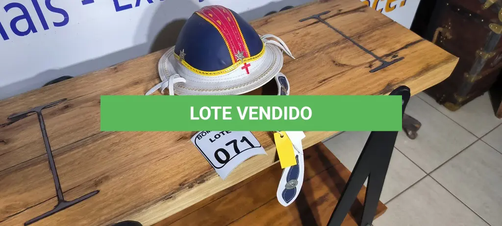 LOTE 071