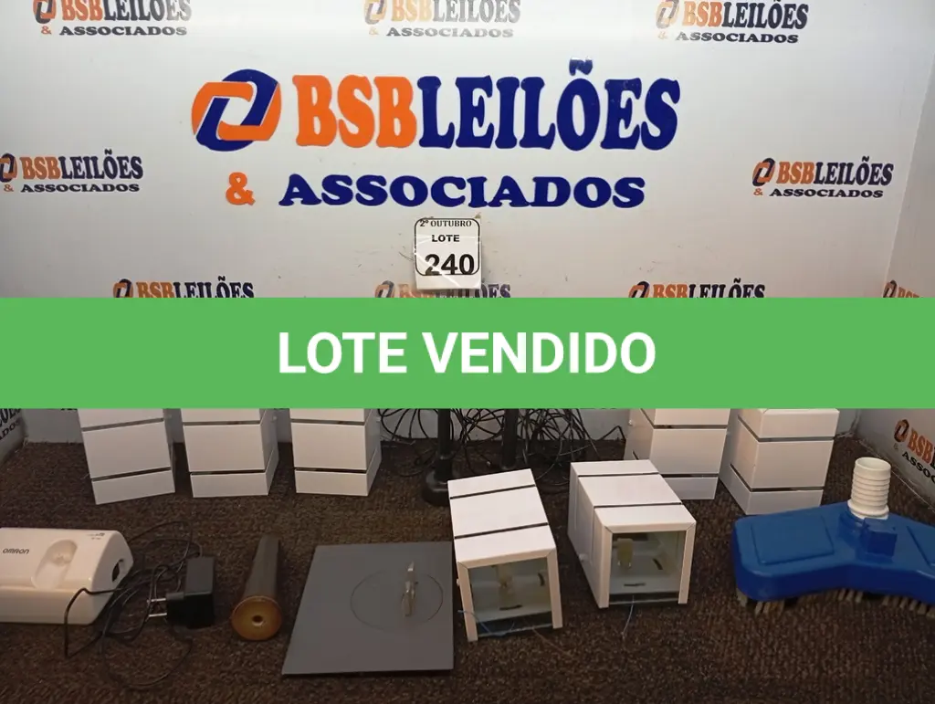 LOTE 240