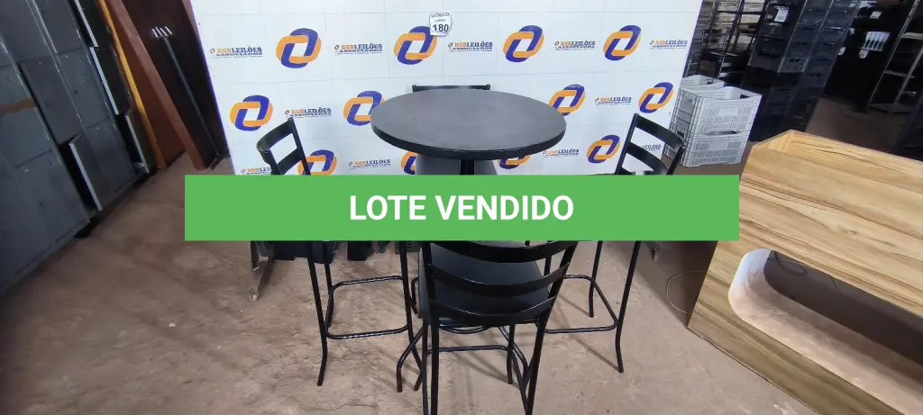 LOTE 180