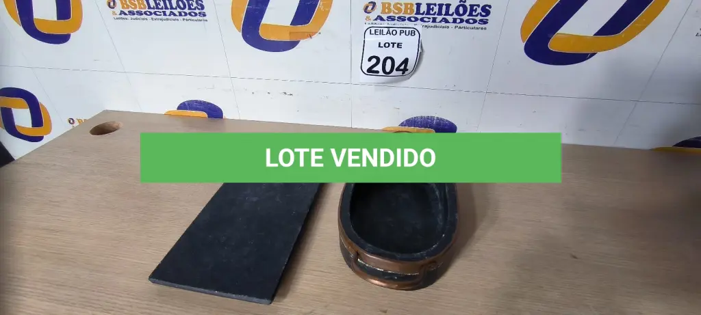 LOTE 204