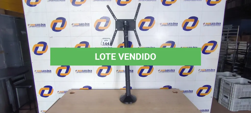 LOTE 144