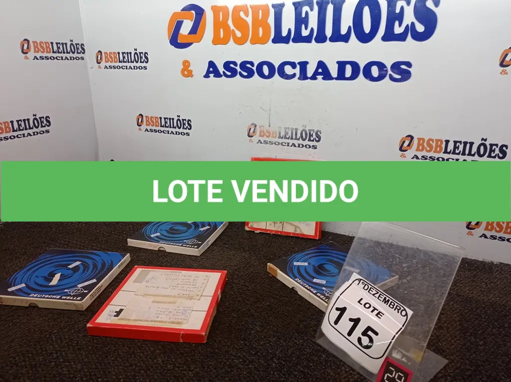 LOTE 115