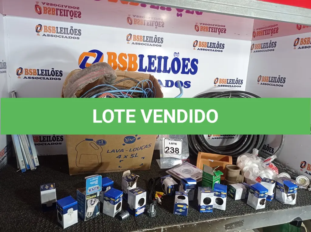 LOTE 238