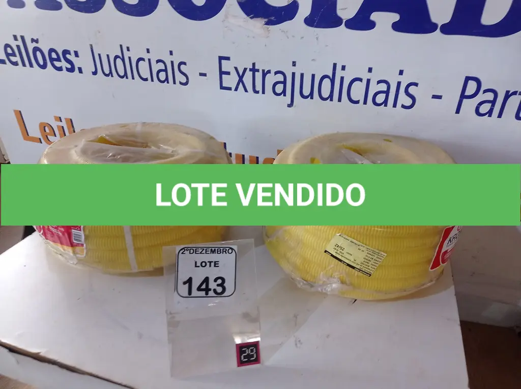 LOTE 143