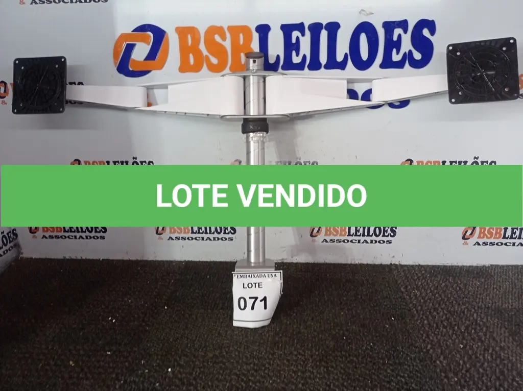 LOTE 071