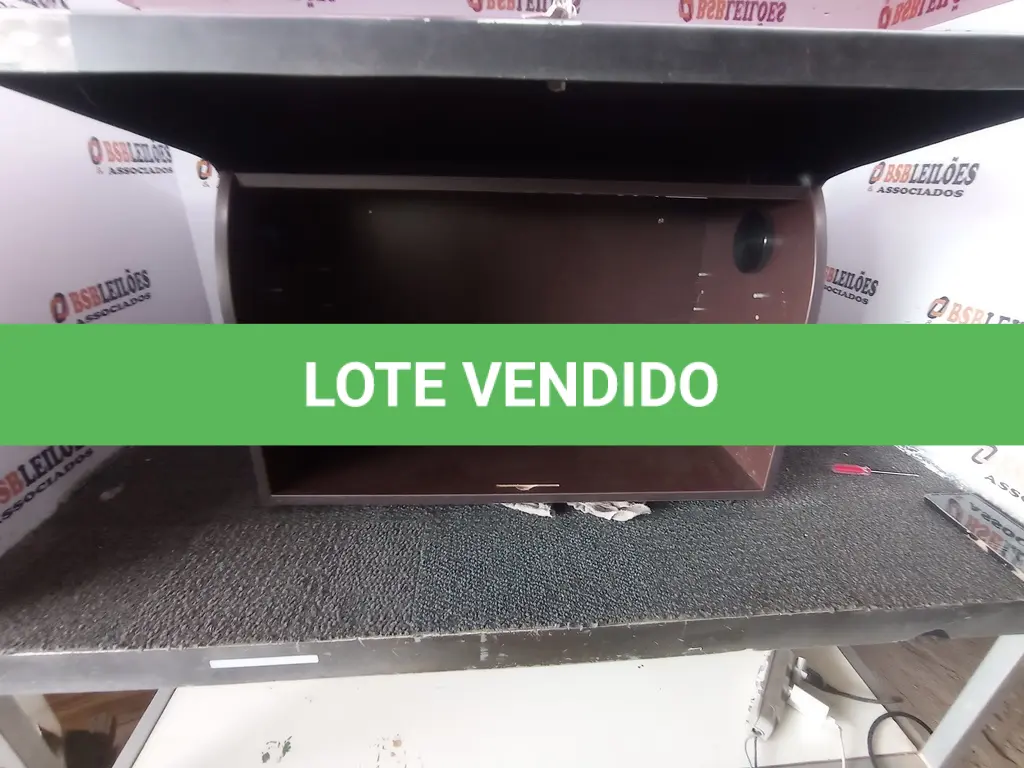 LOTE 136