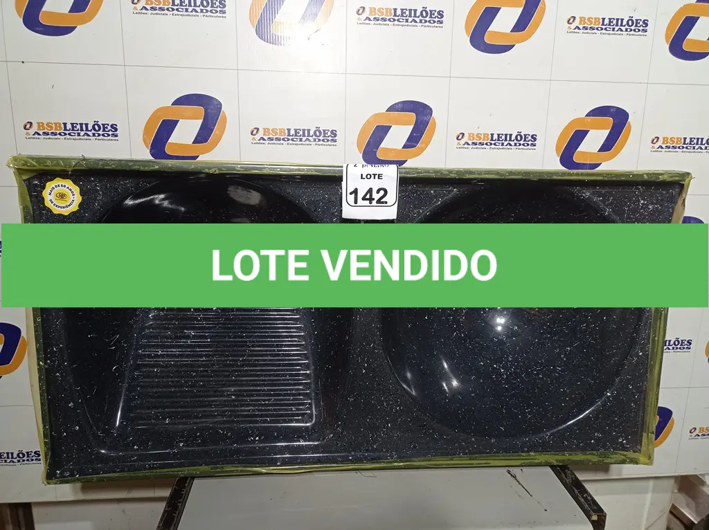LOTE 142