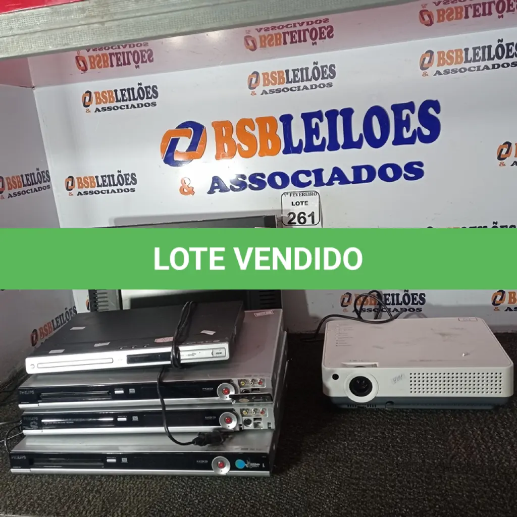 LOTE 261