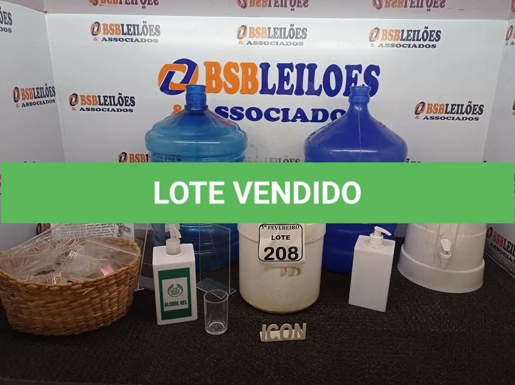 LOTE 208